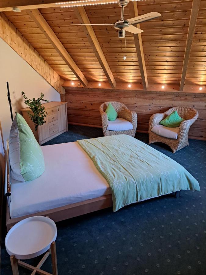 Steewer Landhaus Gemuetliche Ferienwohnung Bis 6 Pers In Ruhiger Ortsrandlage Stebach 외부 사진